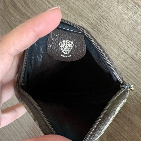 Authentic Gucci Coin Purse - Picture 6 of 11